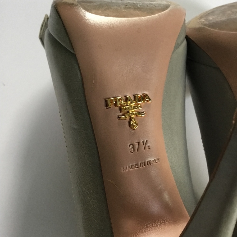 PRADA - Picture 14 of 16